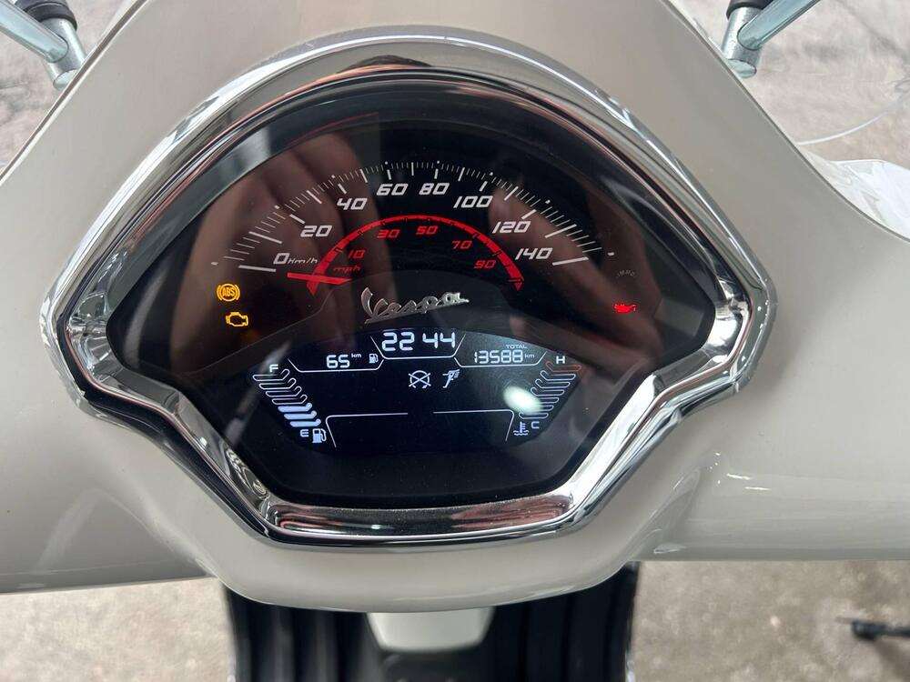 Vespa GTS 300 (2023 - 24) (6)
