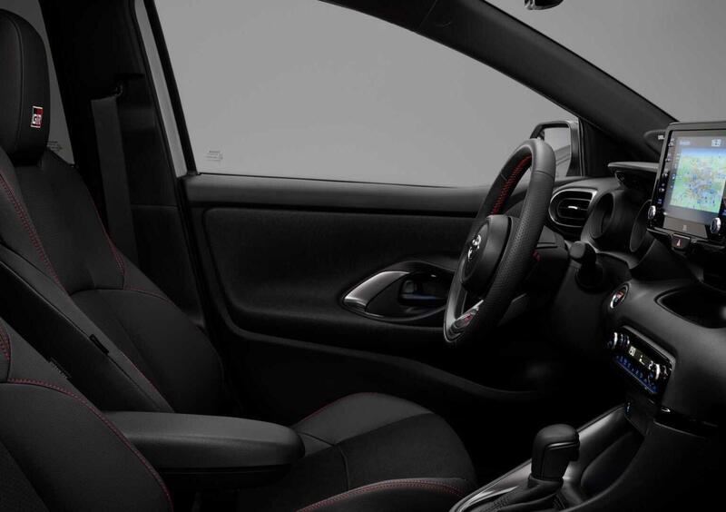 Toyota Yaris GR Sport (8)