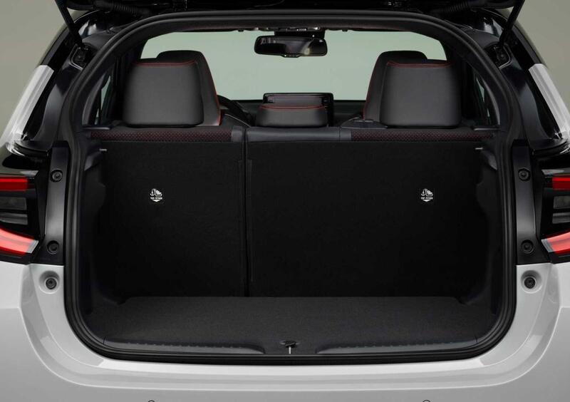 Toyota Yaris GR Sport (12)