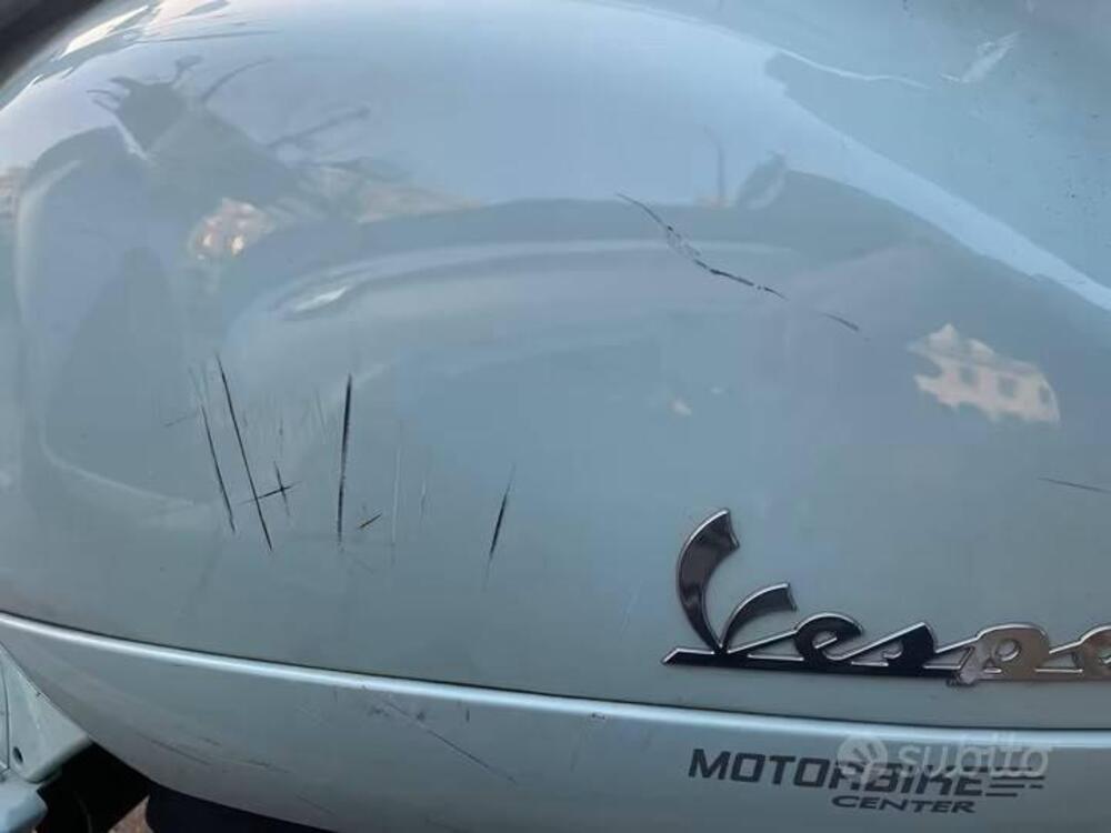 Vespa GTS 300 (2023 - 24) (4)