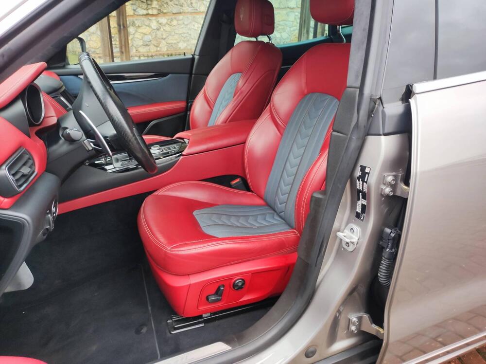 Maserati Levante usata a Salerno (6)