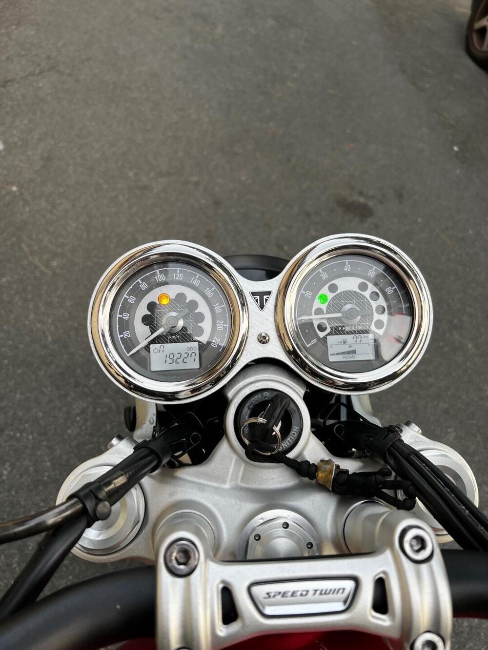 Triumph Speed Twin 1200 (2021 - 24) (10)