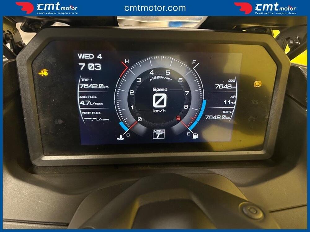 Yamaha T-Max 560 (2022 - 24) (5)