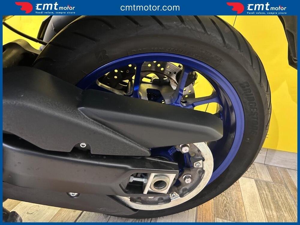 Yamaha T-Max 560 (2022 - 24) (6)