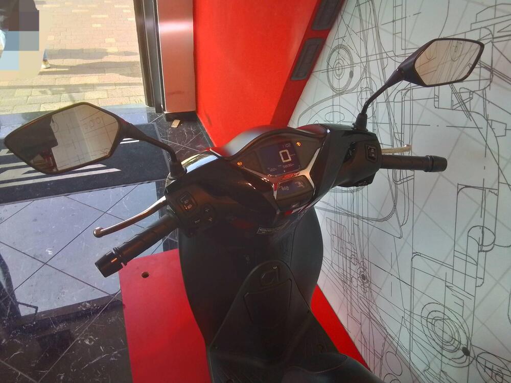 Honda SH 125i (2024 - 25) (7)