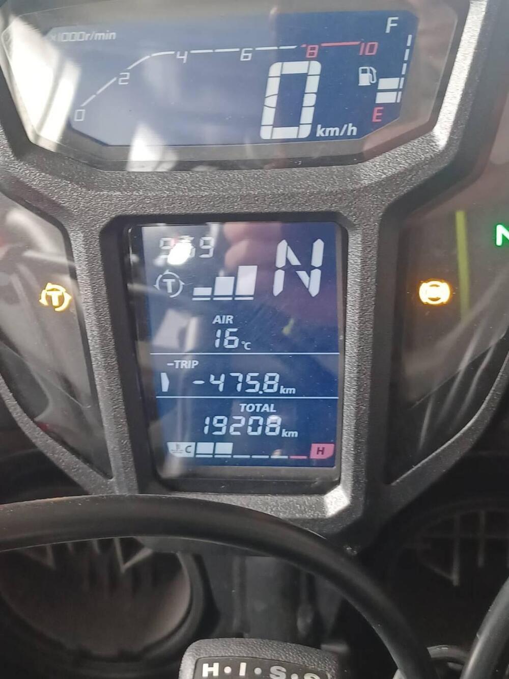 Honda Africa Twin CRF 1000L DCT ABS (2016 - 17) (10)