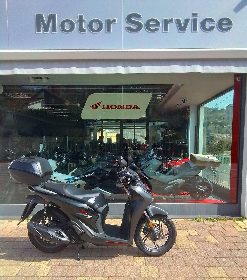 Honda SH 150i (2024 - 25) (11)