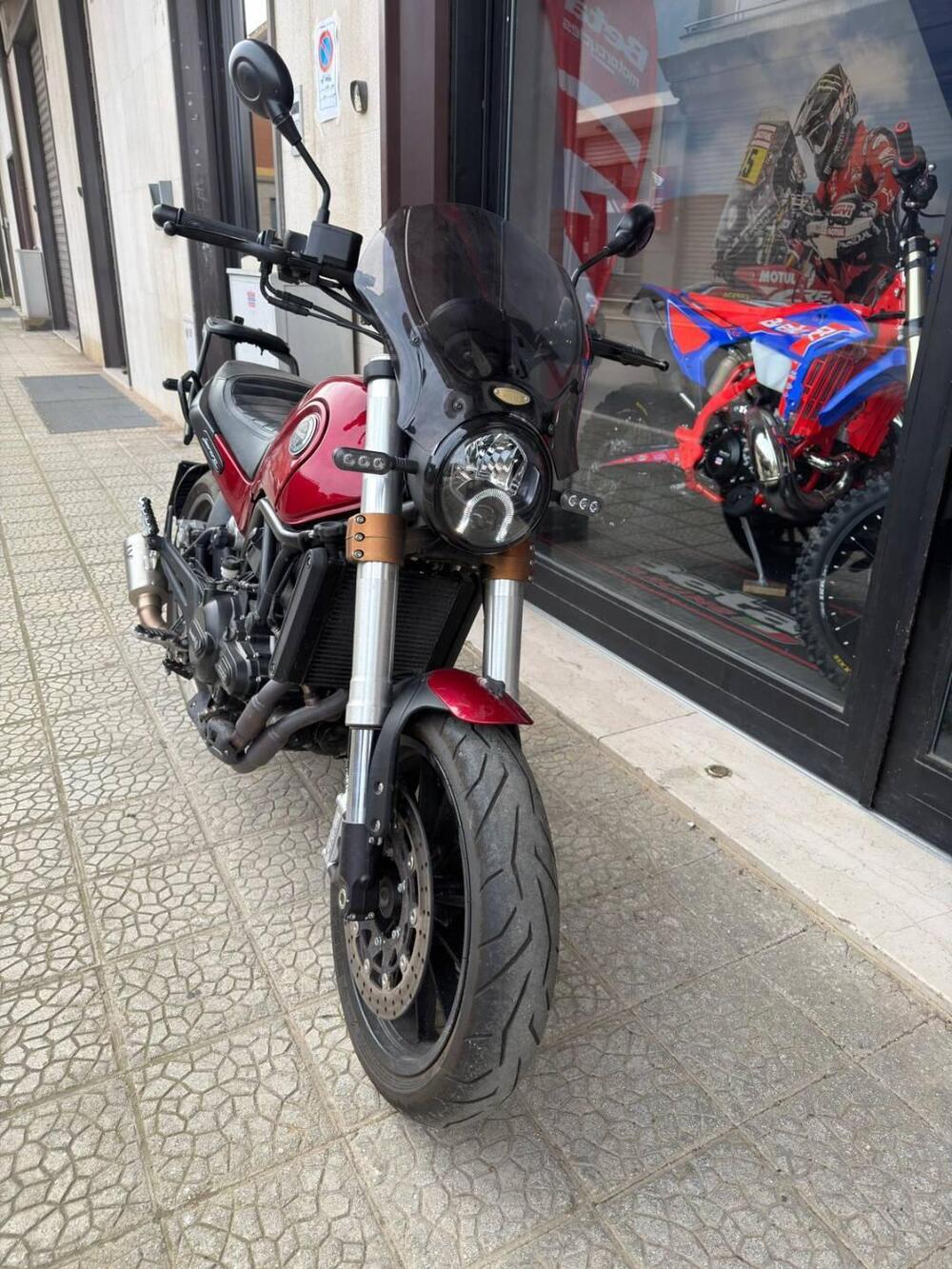 Benelli Leoncino 500 (2021 - 25) (4)