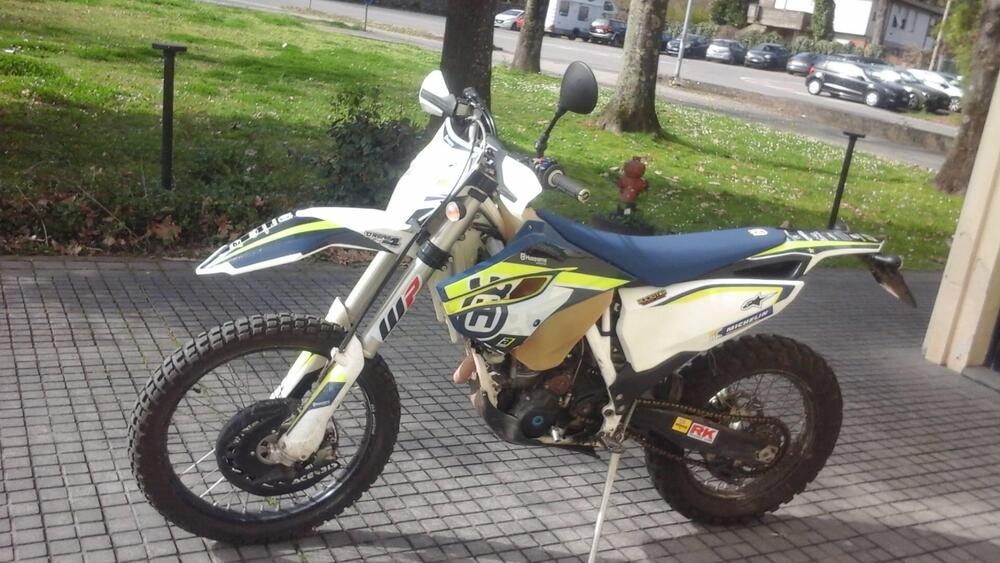 Husqvarna FE 250 (2016) (2)