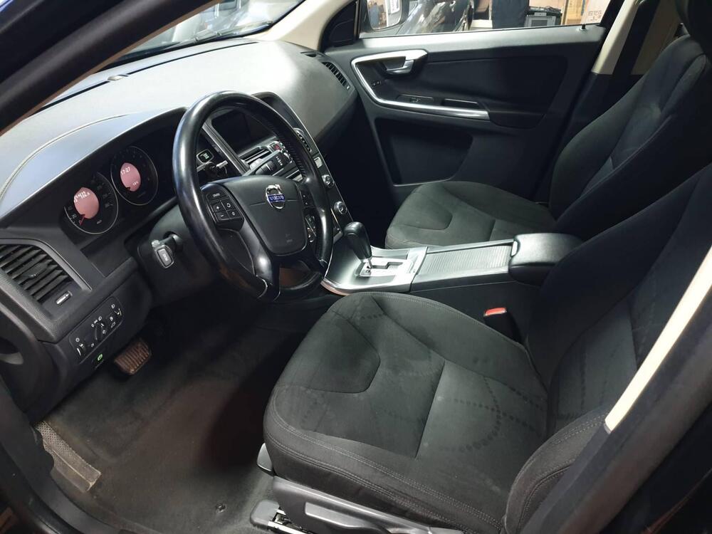 Volvo XC60 usata a Torino (11)