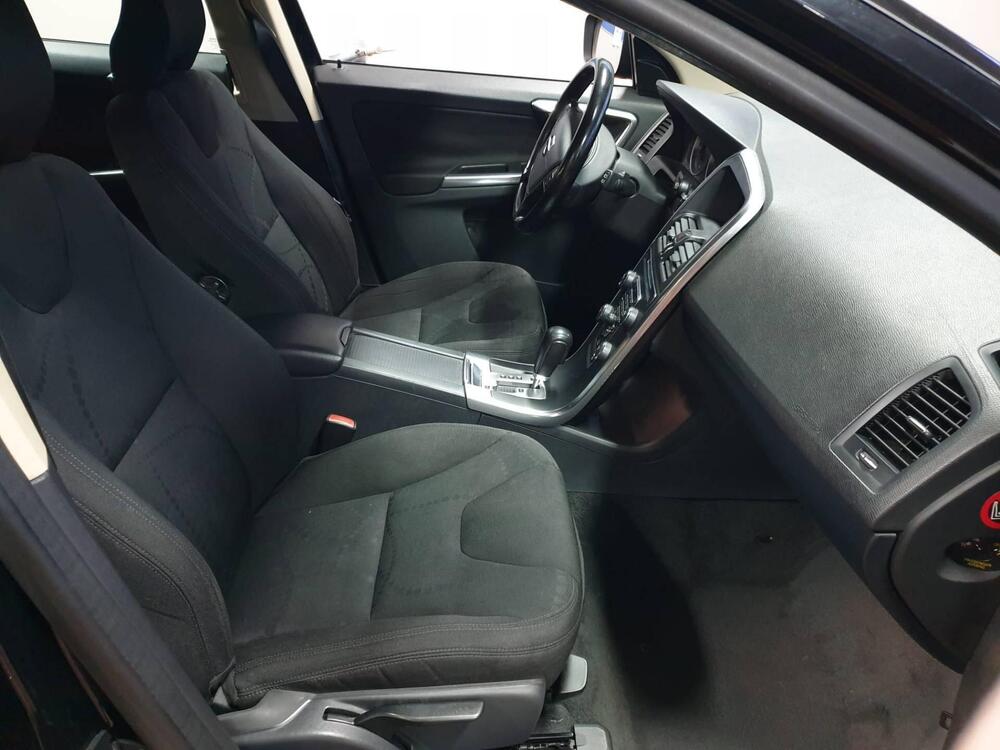 Volvo XC60 usata a Torino (12)