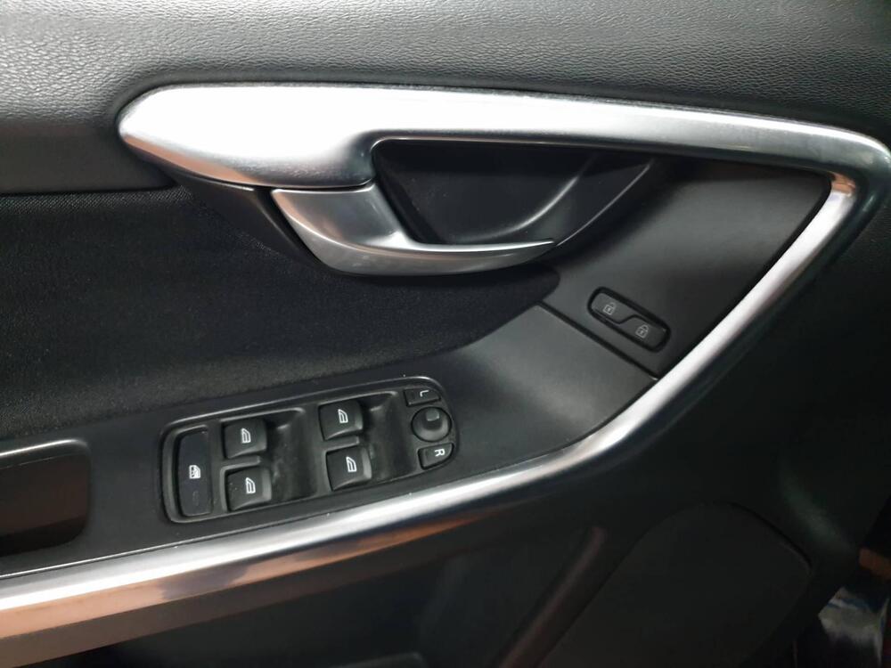 Volvo XC60 usata a Torino (20)