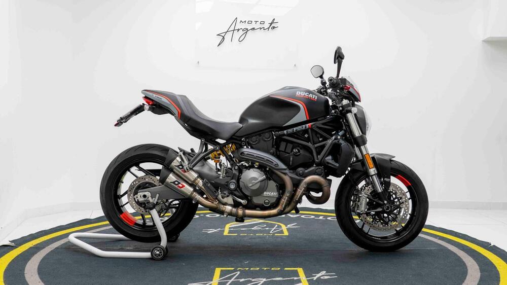 Ducati Monster 821 Stealth (2019 - 20) (2)