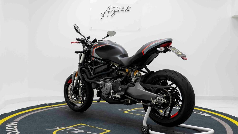Ducati Monster 821 Stealth (2019 - 20) (5)