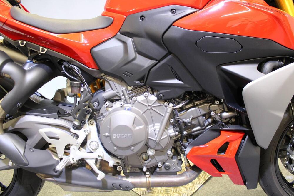 Ducati Streetfighter V2 S (2025 - 26) (9)
