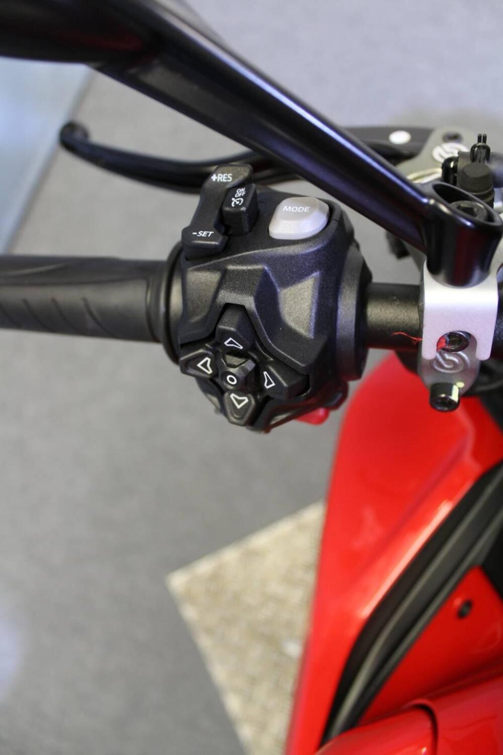 Ducati Streetfighter V2 S (2025 - 26) (12)