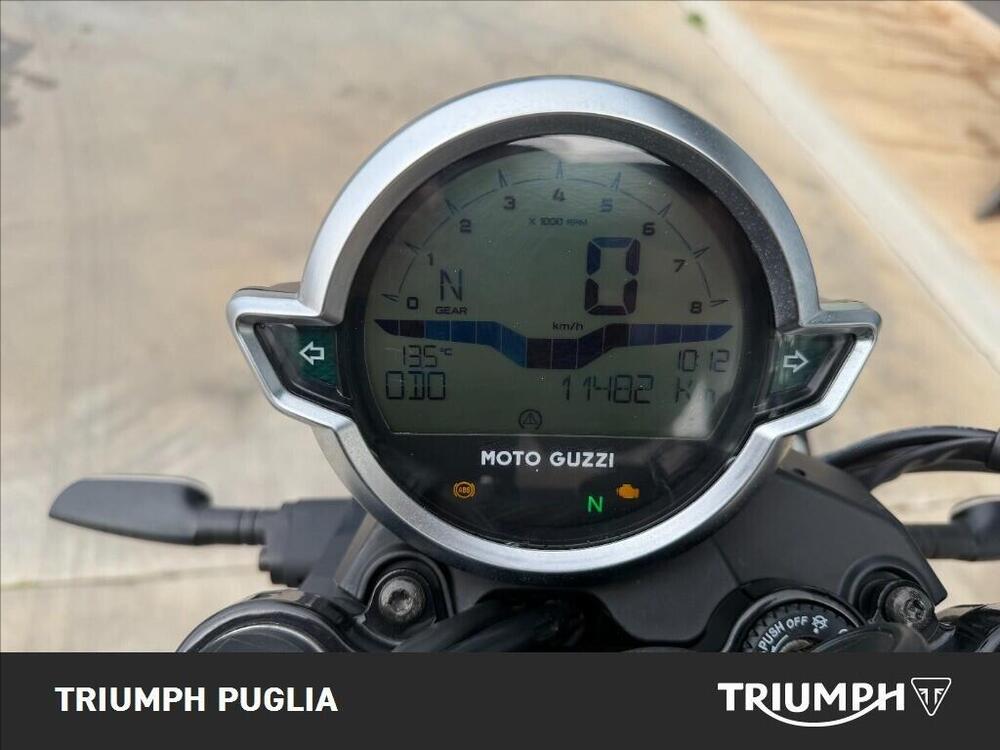 Moto Guzzi V7 850 Stone Special Abs (2021) (2)