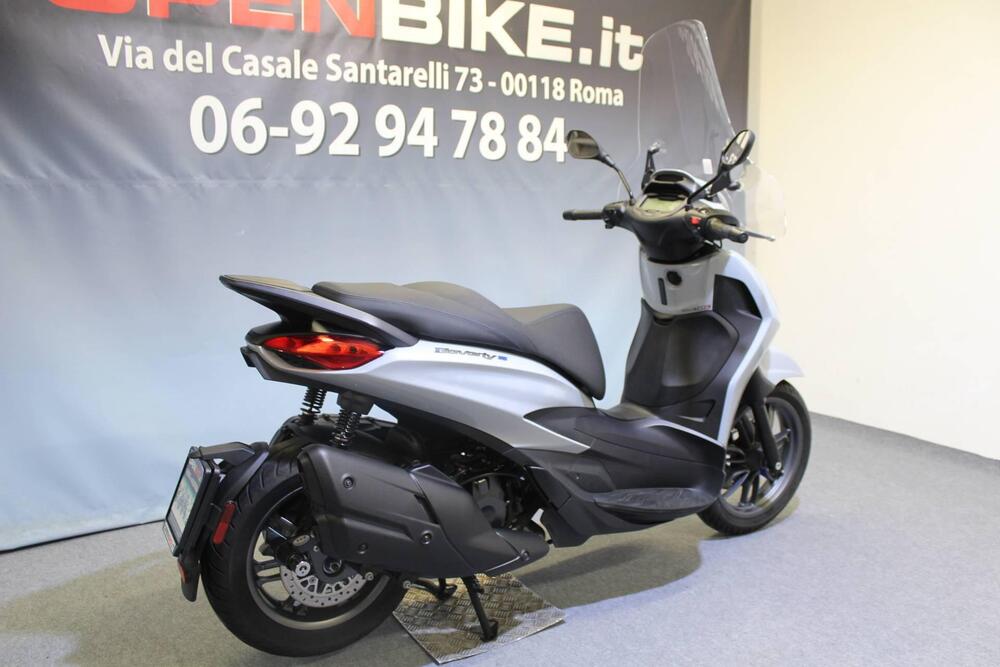 Piaggio Beverly 400 S (2025 - 26) (4)