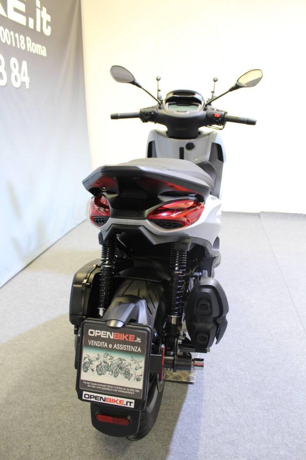 Piaggio Beverly 400 S (2025 - 26) (5)