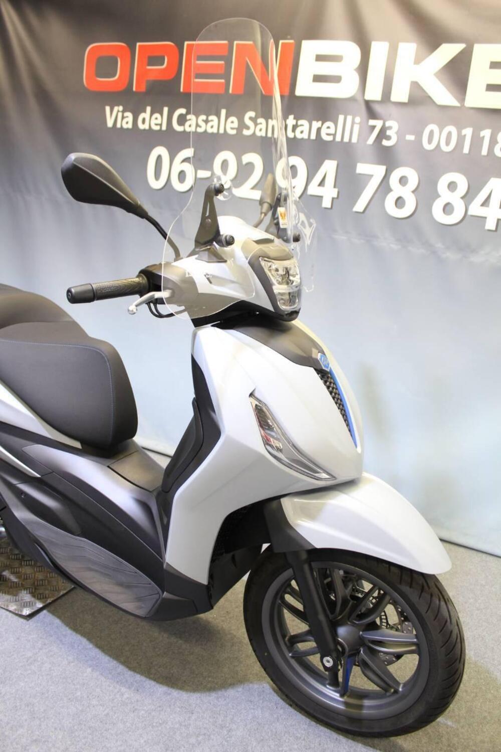 Piaggio Beverly 400 S (2025 - 26) (8)