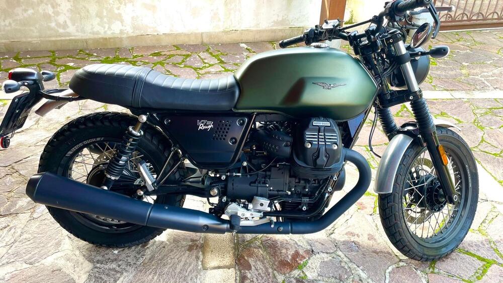Moto Guzzi V7 III Rough (2018 - 20) (9)