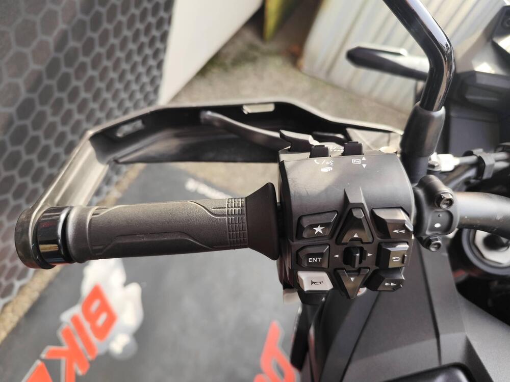 Honda Africa Twin CRF 1100L ES DCT (2024 - 26) (10)