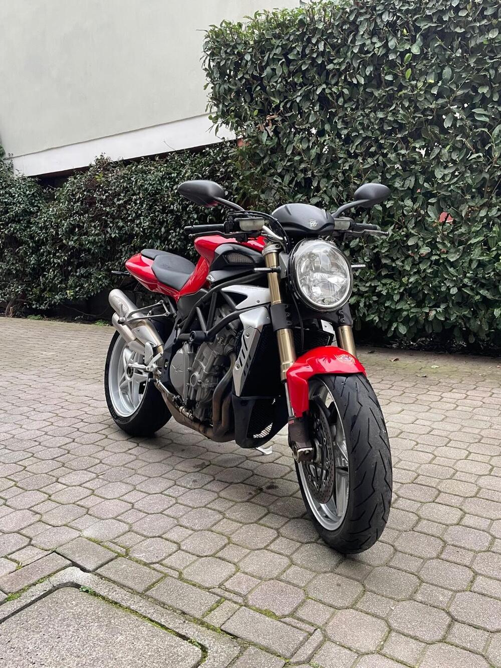 MV Agusta Brutale 910 S (2005 - 11) (2)