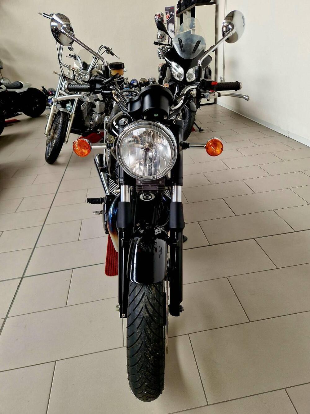 Triumph Bonneville SE (2009 - 13) (3)