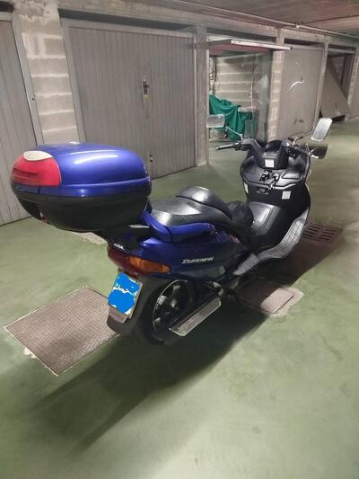 Suzuki Burgman AN 250 (2001 - 03) usata