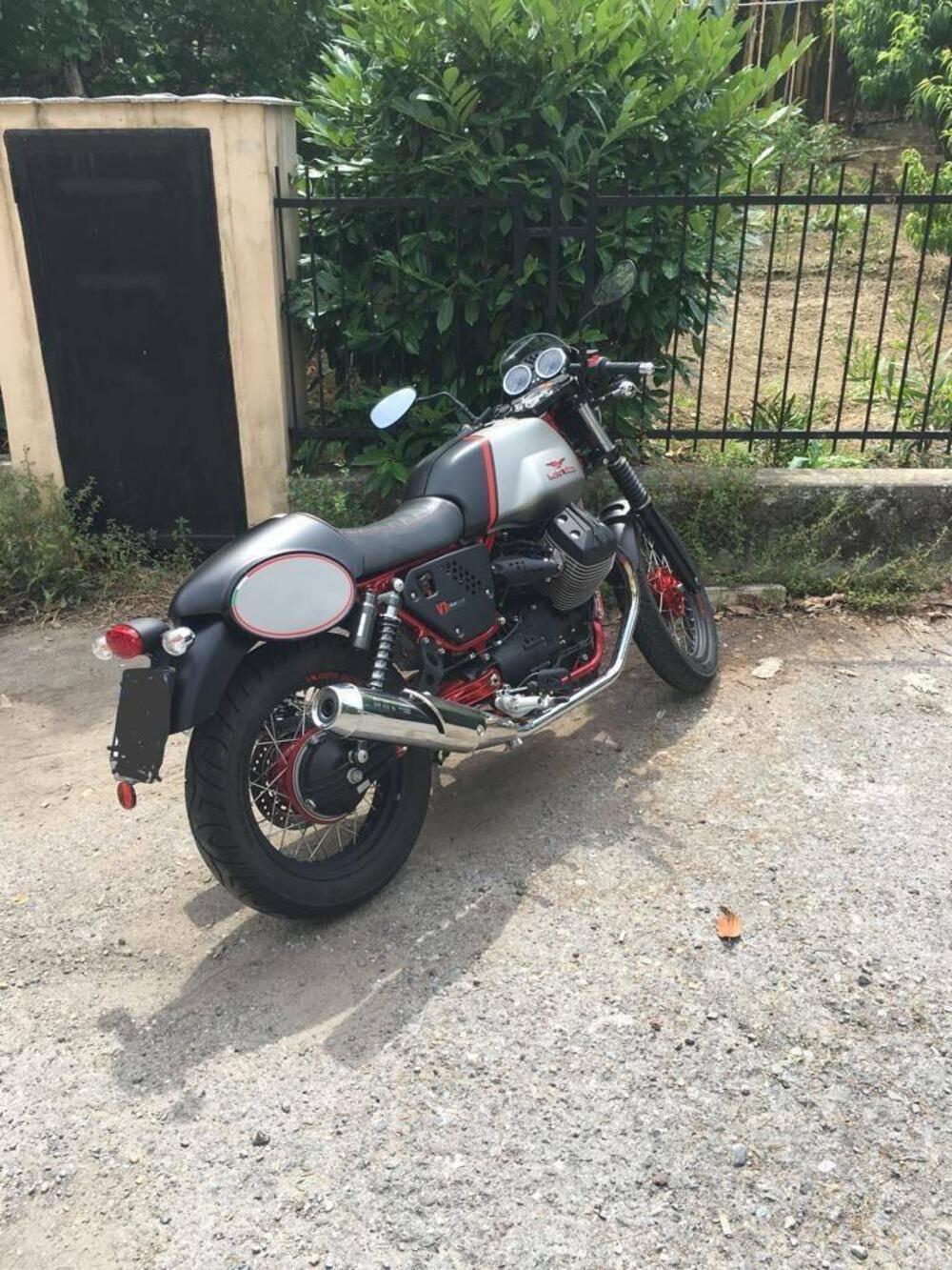 Moto Guzzi V7 II Racer (2015 - 17) (10)