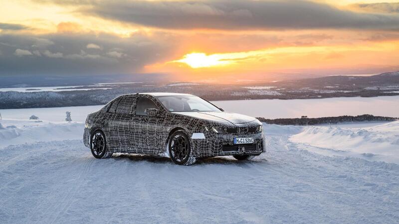 BMW i3 Neue Klasse: test estremi sul ghiaccio per la rivoluzione &ldquo;Heart of Joy&rdquo;
