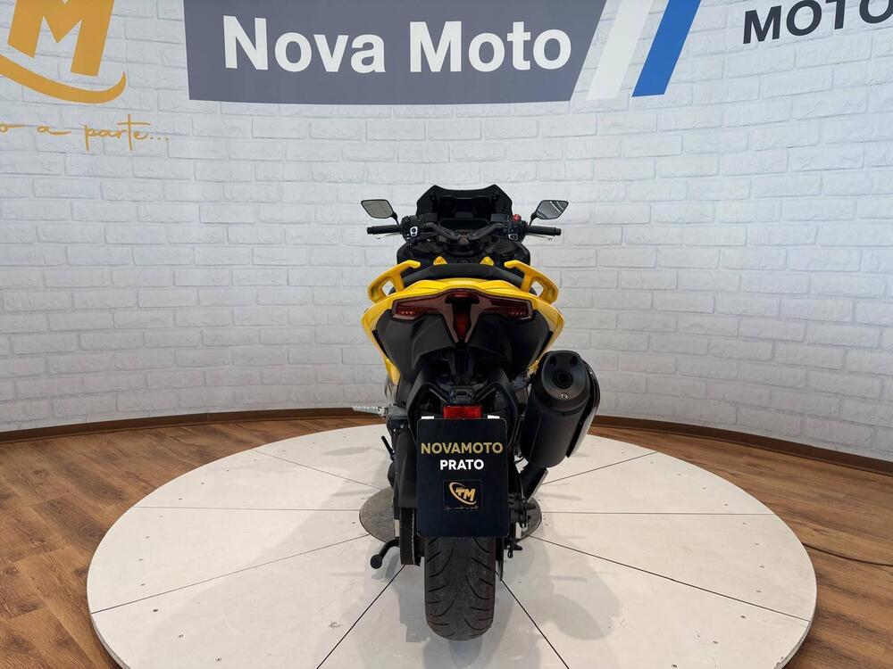 Yamaha T-Max 560 (2022 - 24) (9)