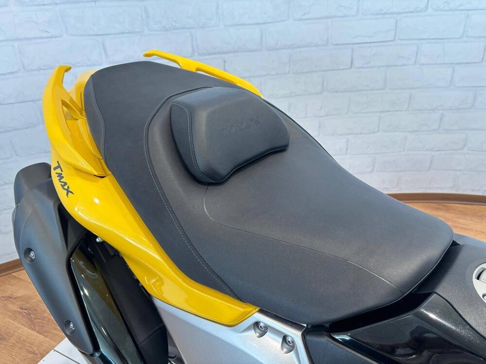 Yamaha T-Max 560 (2022 - 24) (13)