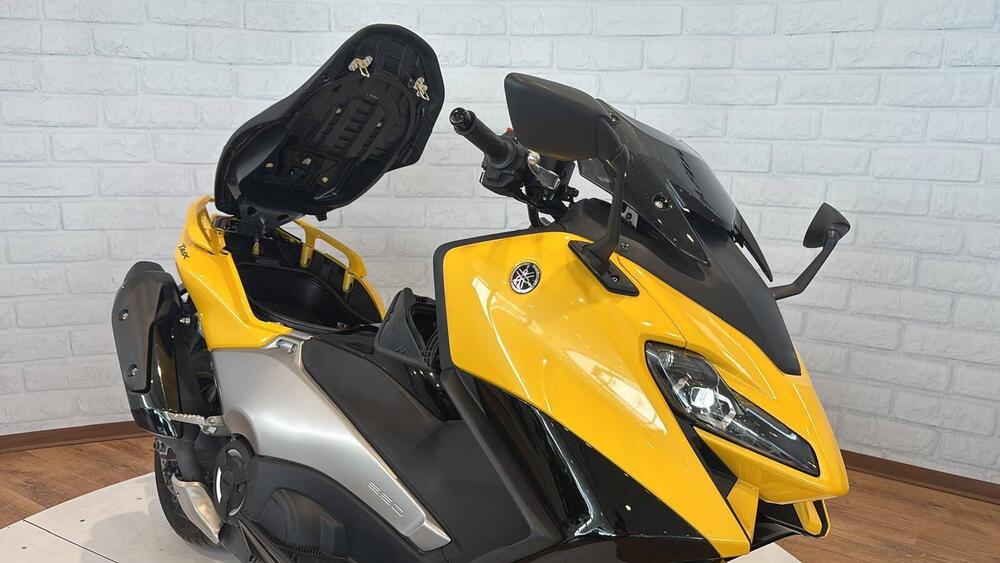 Yamaha T-Max 560 (2022 - 24) (18)