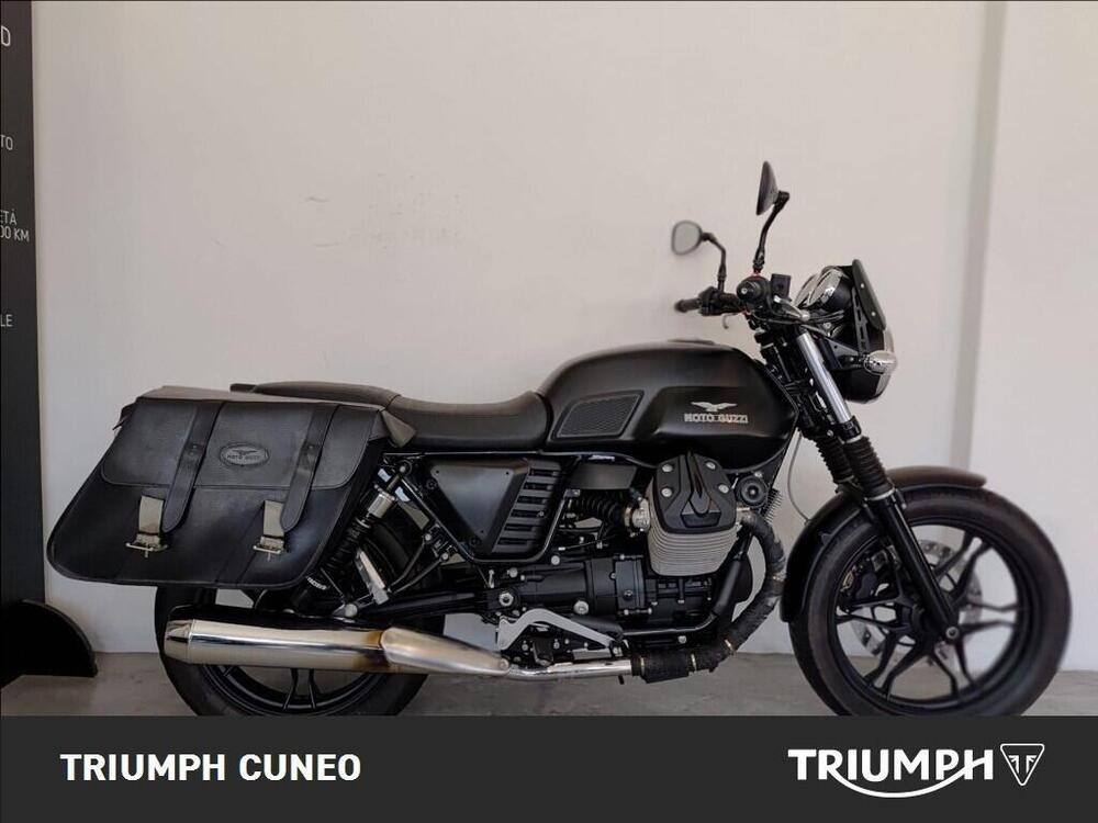 Moto Guzzi V7 II Stone (2015 - 17)