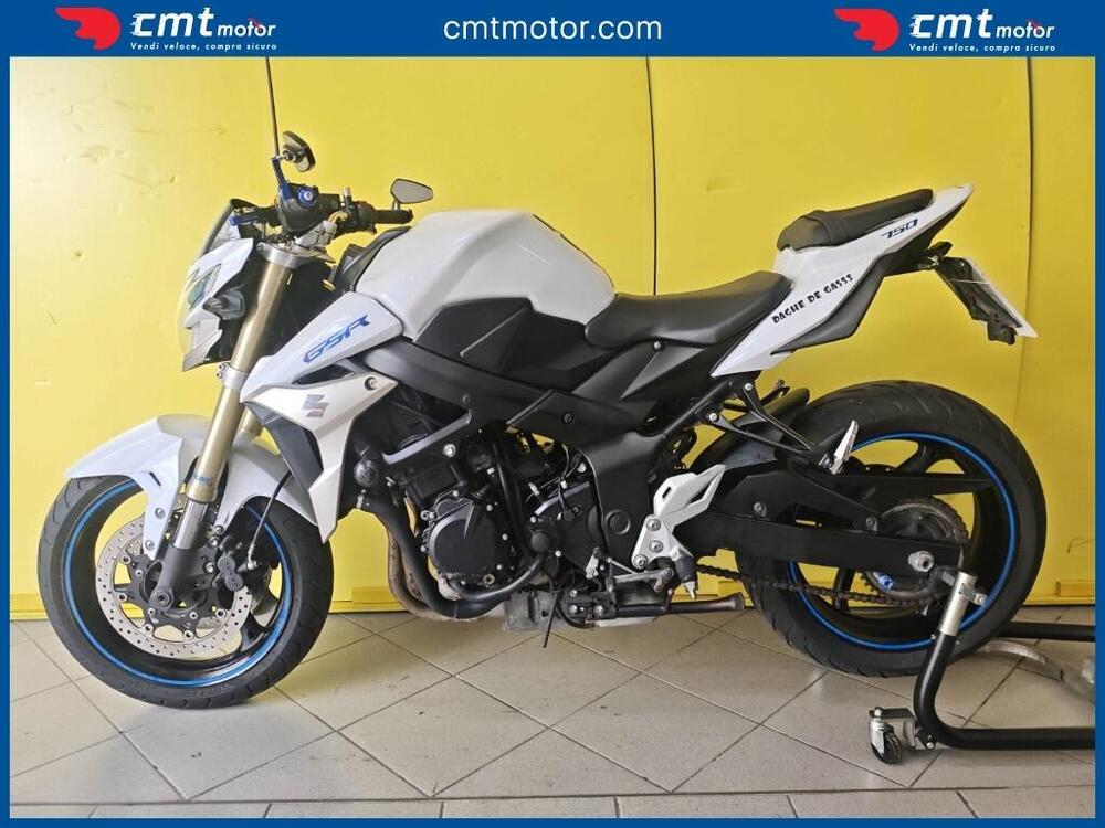 Suzuki GSR 750 (2010 - 15) (3)