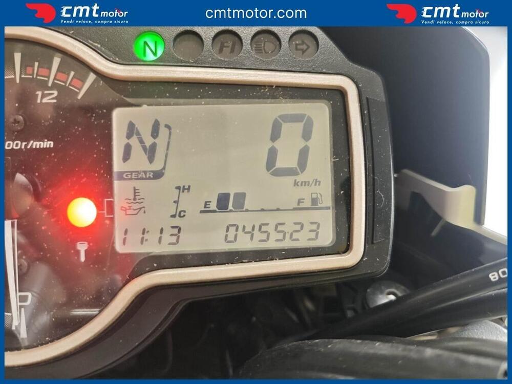 Suzuki GSR 750 (2010 - 15) (5)