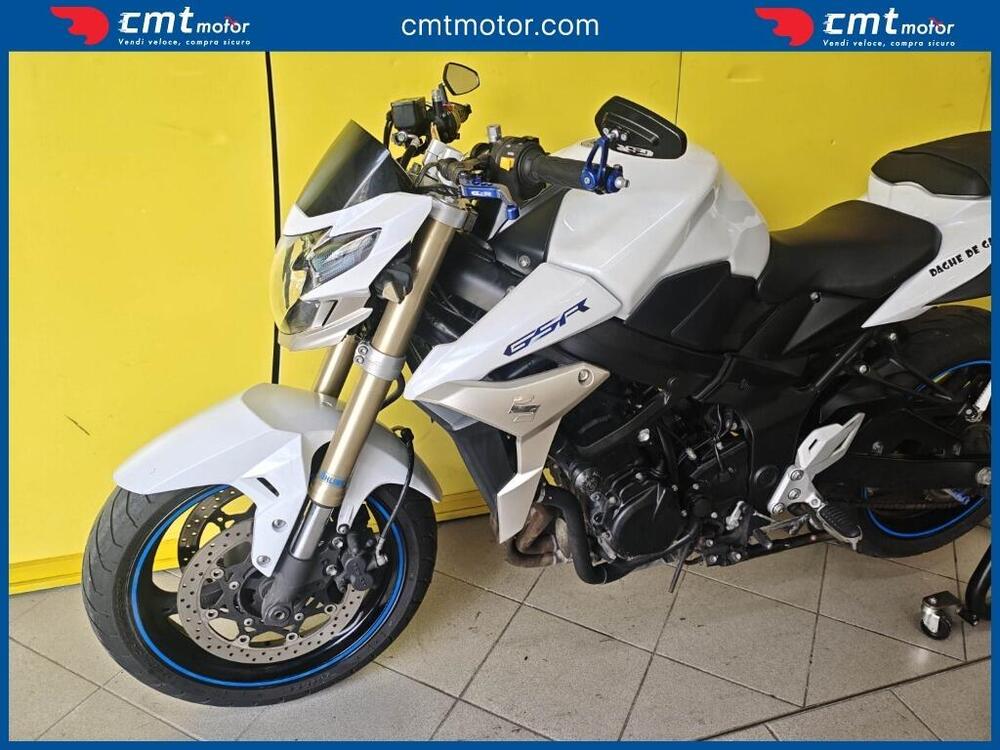 Suzuki GSR 750 (2010 - 15) (6)