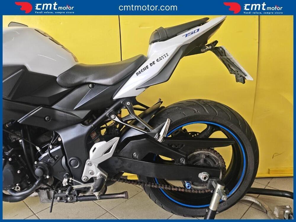 Suzuki GSR 750 (2010 - 15) (7)