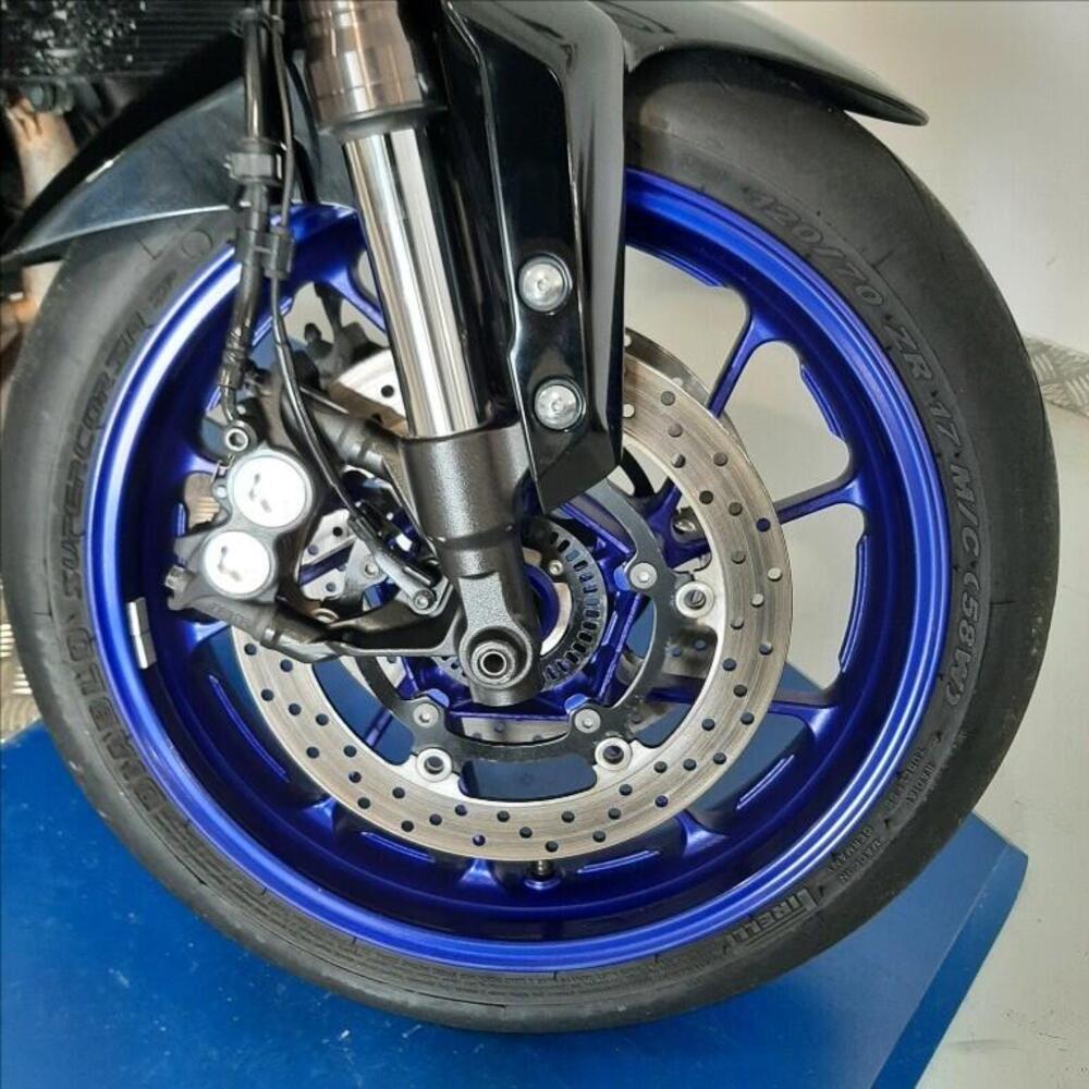 Yamaha MT-09 (2017 - 20) (3)