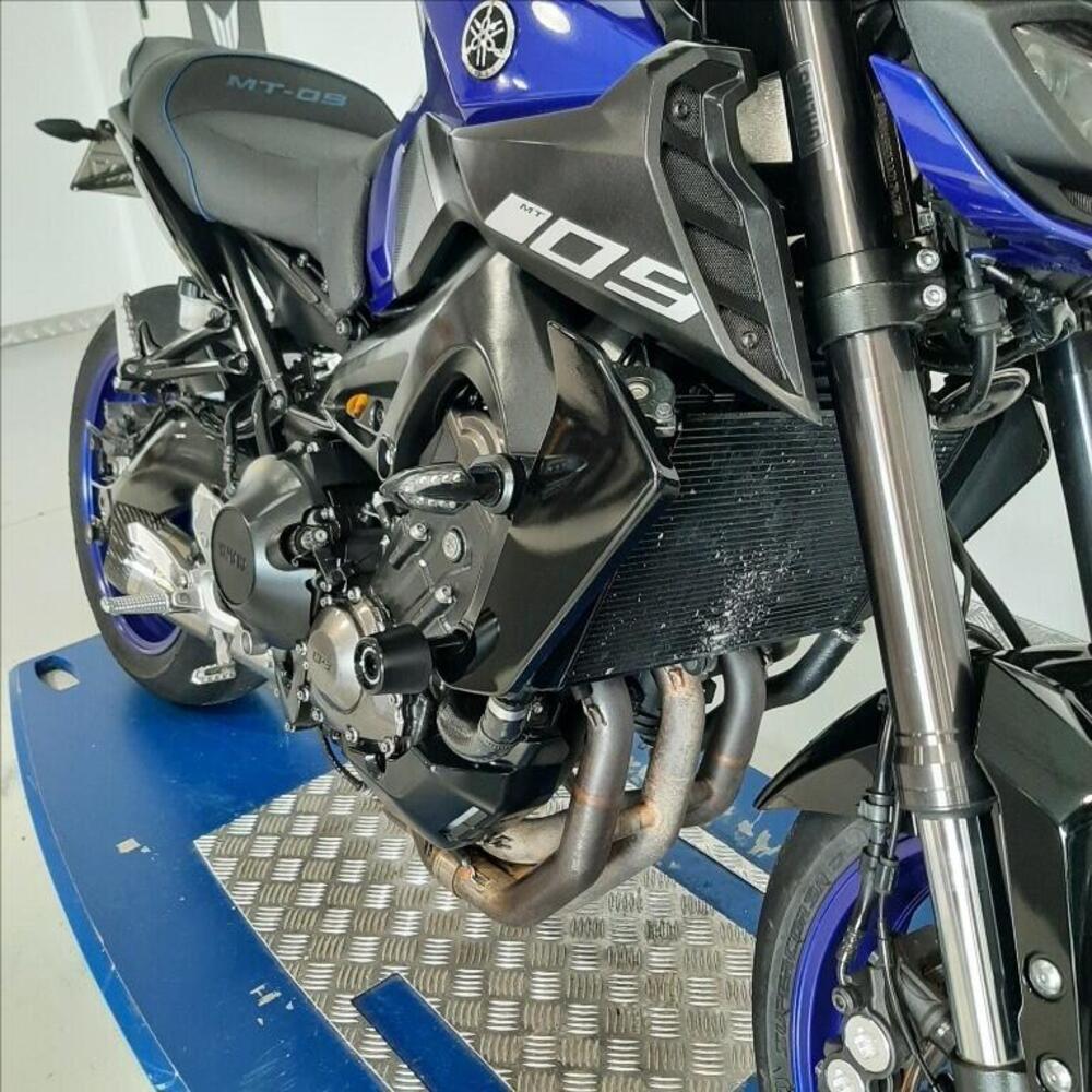 Yamaha MT-09 (2017 - 20) (5)