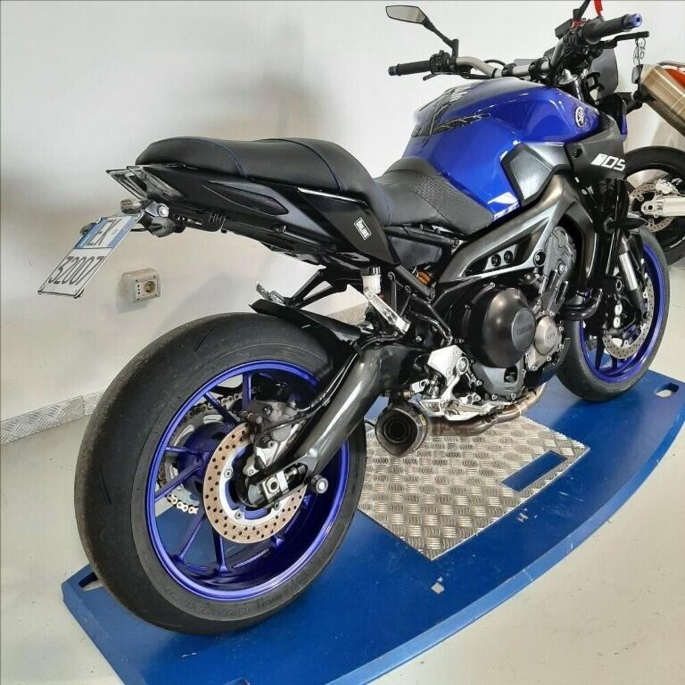 Yamaha MT-09 (2017 - 20) (6)