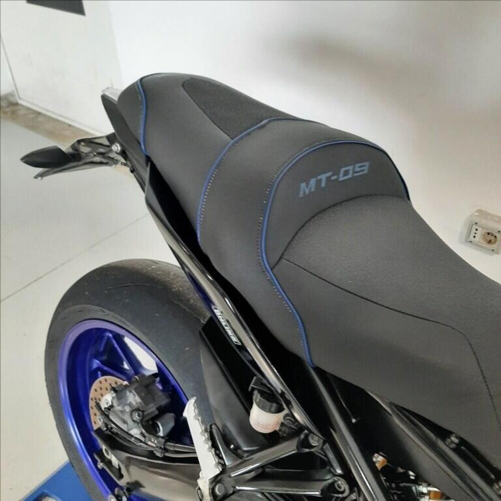 Yamaha MT-09 (2017 - 20) (8)