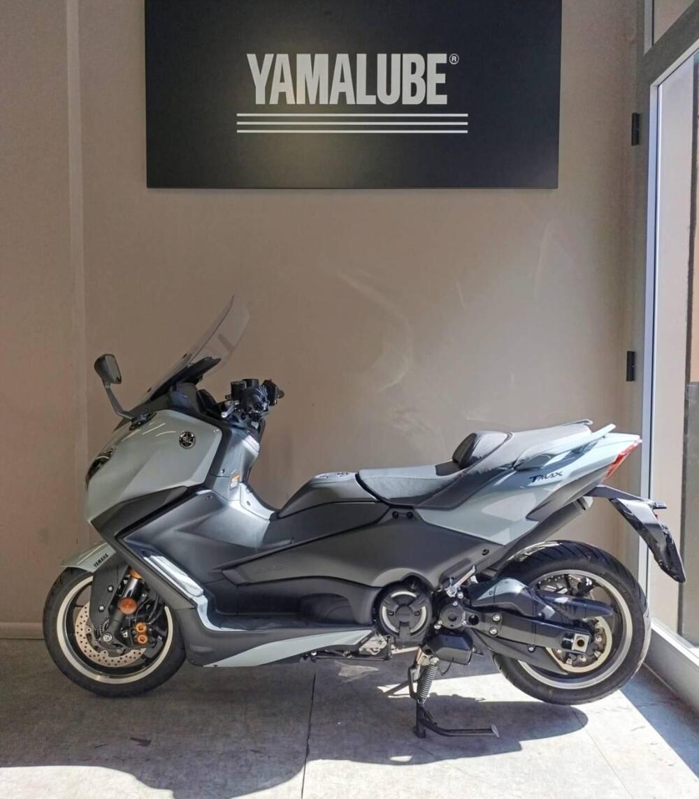 Yamaha T-Max 560 Tech Max (2025 - 26) (2)