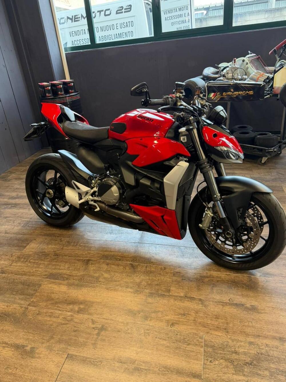 Ducati Streetfighter V2 (2022 - 24) (2)