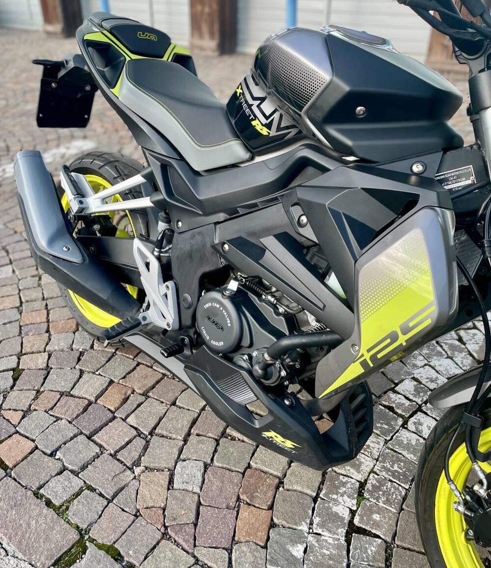 Um Italia Xtreet RS 125 (2023 - 26) (2)