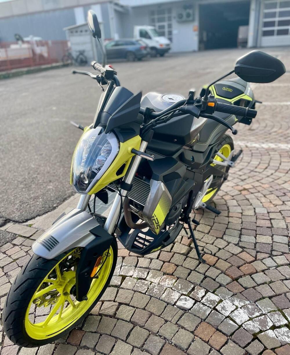 Um Italia Xtreet RS 125 (2023 - 26) (4)