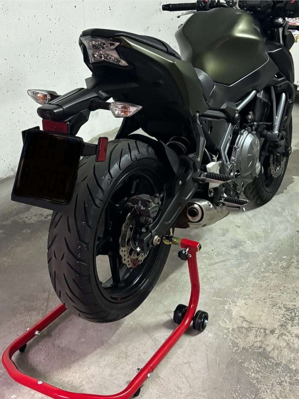 Kawasaki Z 650 (2017 - 19) (9)