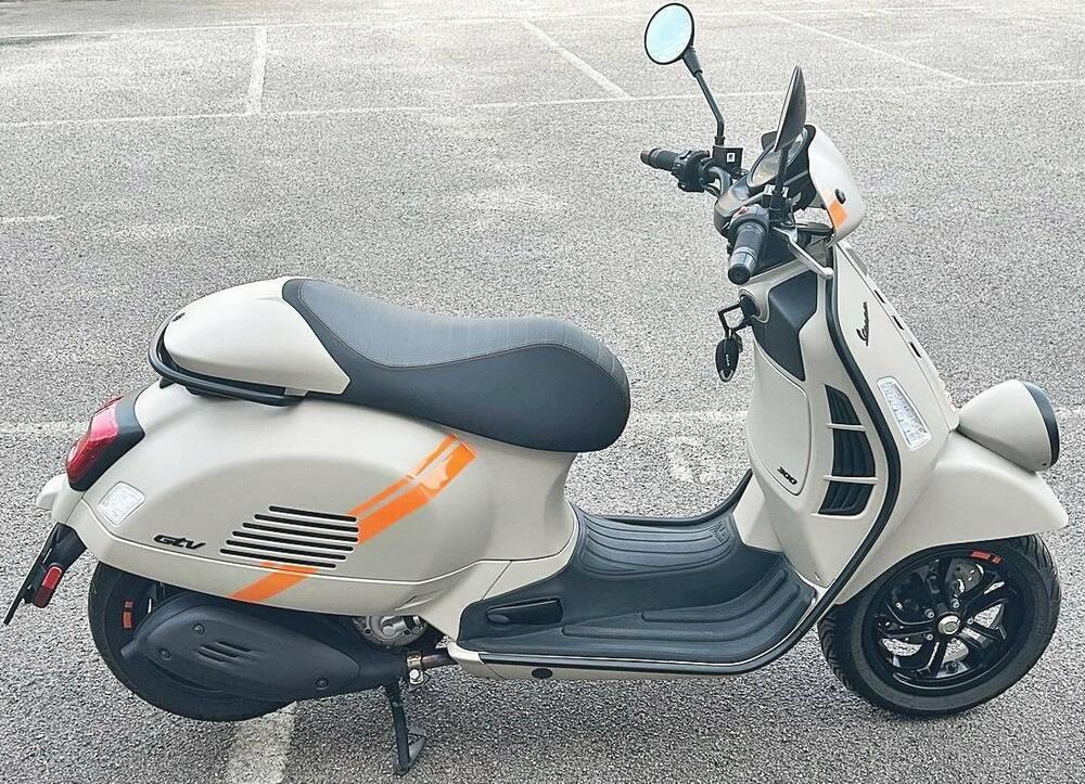 Vespa GTV 300 Hpe (2023 - 25) (2)