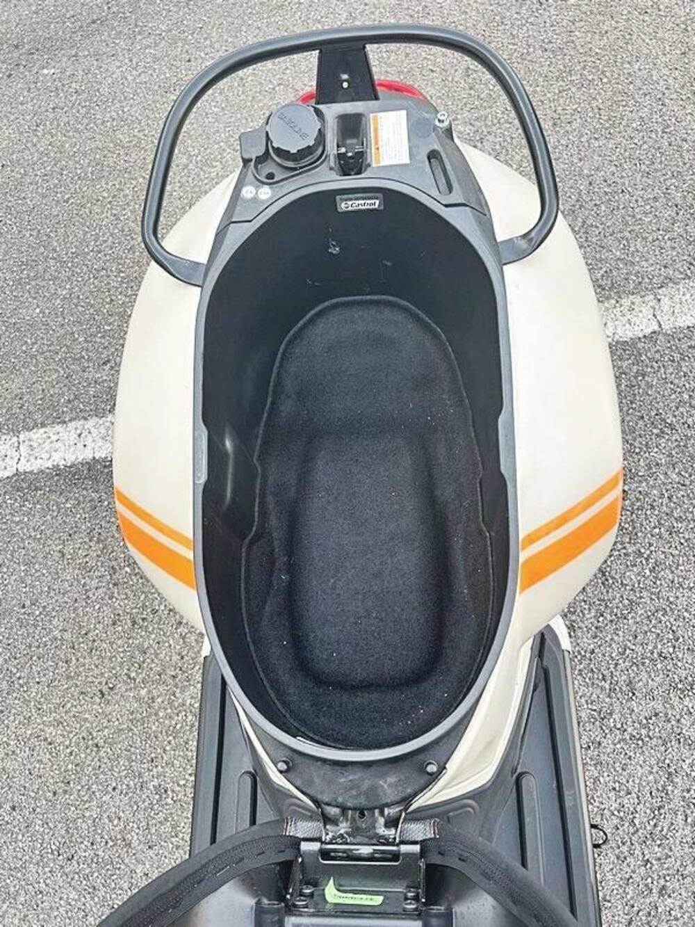 Vespa GTV 300 Hpe (2023 - 25) (4)